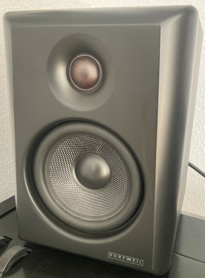 Piano de escenario Kawai MP11SE teclado de madera de segunda mano · Foto 6 de 7 · Almería · 2150 €