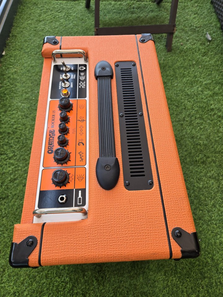 ORANGE ROCKER 15 Combo de segunda mano · Foto 5 de 7 · Madrid · 400 €
