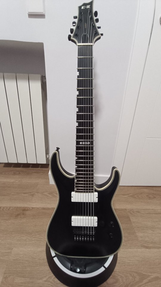 ESP E-II hrf 8 cuerdas de segunda mano · Foto 4 de 9 · Madrid · 1700 €