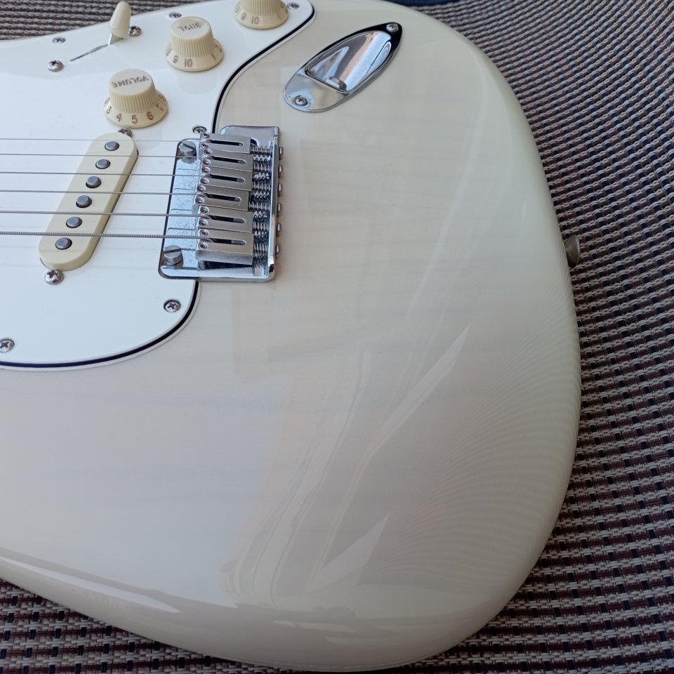 Fender Player II Stratocaster RW White Blonde ``VIDEO dentro´´ de segunda mano · Foto 3 de 5 · Pontevedra · 750 €