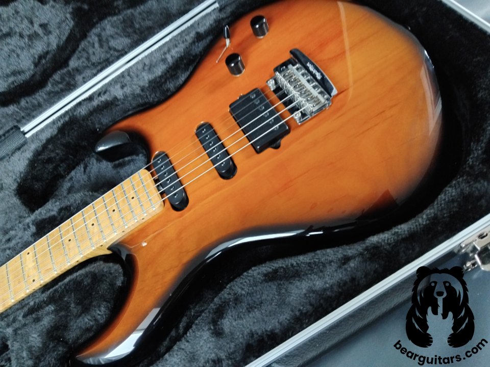Music Man Luke III HSS LTD – Violin Burst – PDN de segunda mano · Foto 2 de 8 · Madrid · 2399 €
