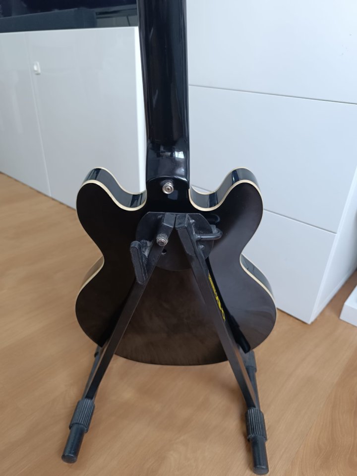 Epiphone ES-339 negra