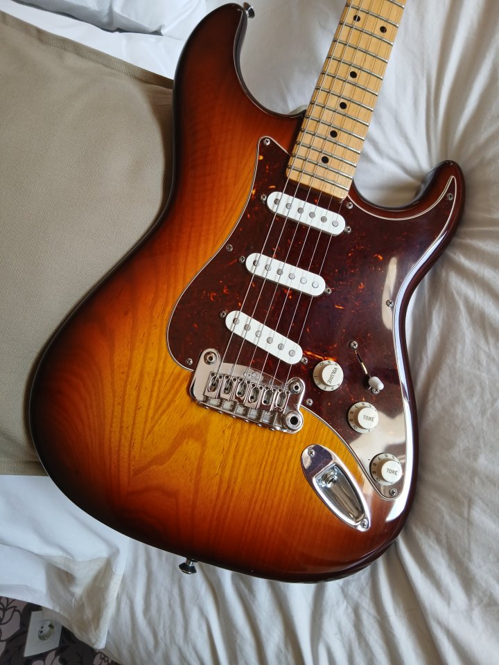 G&L Legacy DELUXE Fullerton USA de segunda mano · Foto 4 de 9 · Bizkaia · 1450 €
