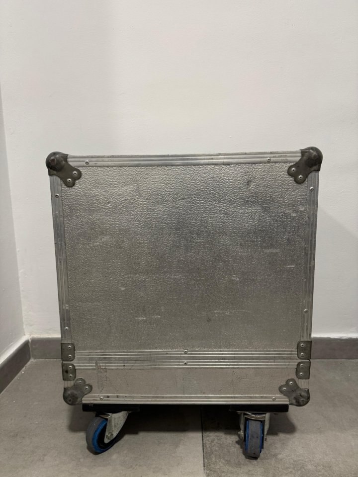 Mesa Boogie Caliber 50 plus Con Flight Case de segunda mano · Foto 2 de 8 · Málaga · 800 €