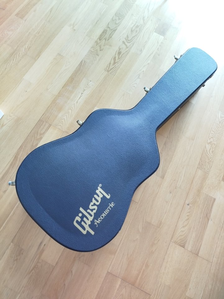 Gibson J-35 año 2017