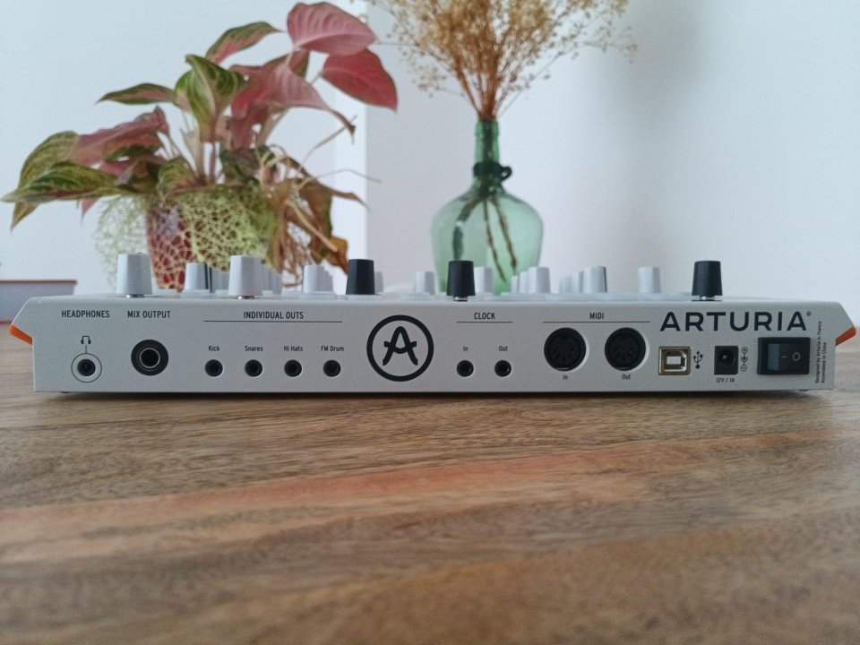 Arturia DrumBrute Impact 1984