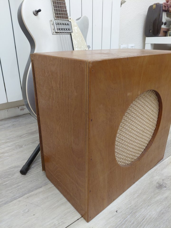 Pantalla altavoz alnico años 50 de segunda mano · Foto 4 de 10 · Córdoba · 100 €