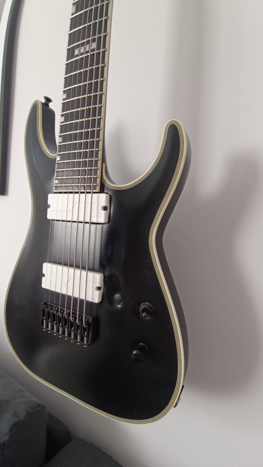 ESP E-II hrf 8 cuerdas de segunda mano · Foto 6 de 9 · Madrid · 1700 €