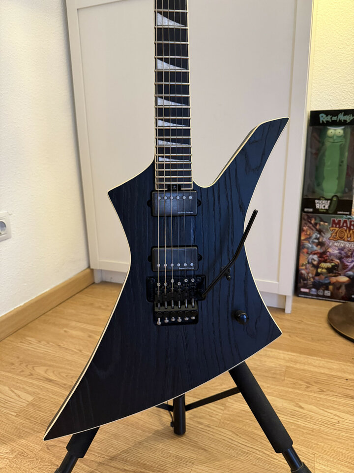 Vendo Jackson Pro KE Jeff Loomis Ash Negra