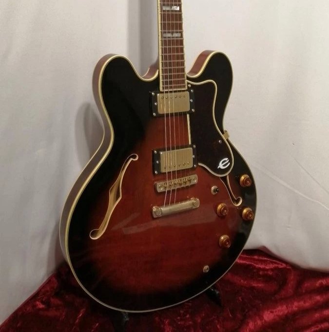 Epiphone Sheraton ZURDO color vino