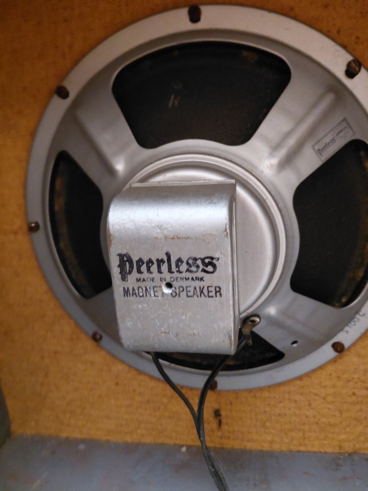 Pantalla altavoz alnico años 50 de segunda mano · Foto 5 de 10 · Córdoba · 100 €