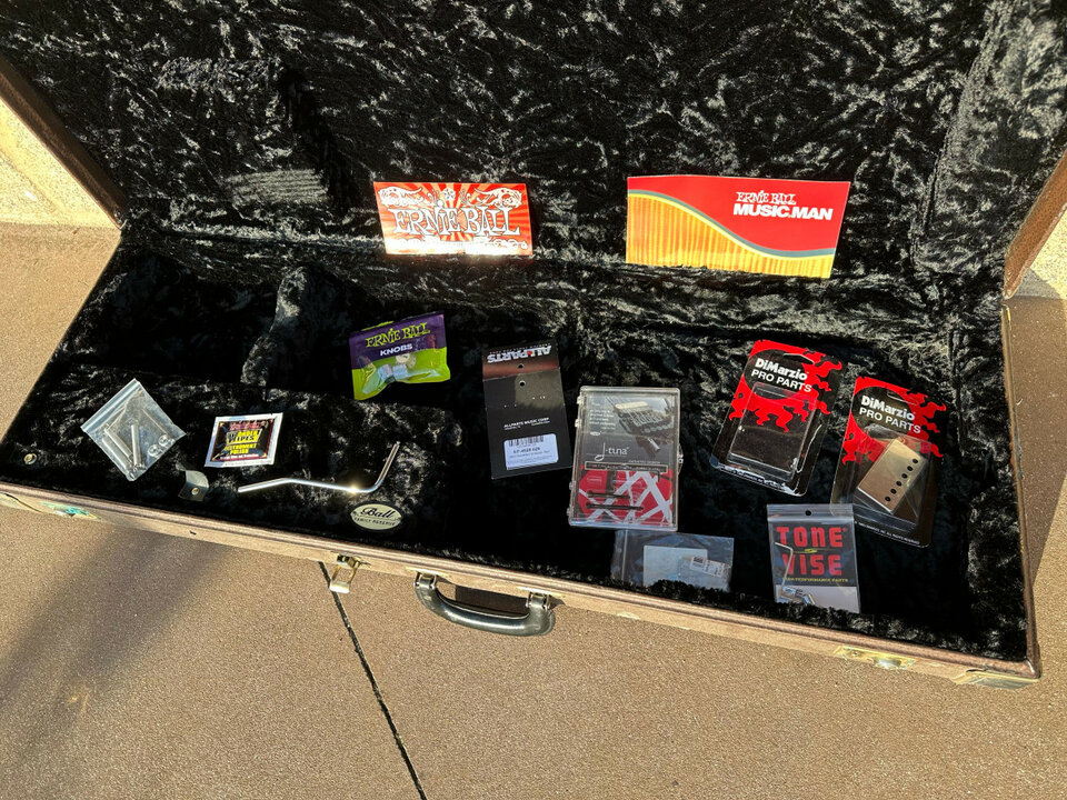 Rebajas ENERO: Ernie Ball Music Man BFR AXIS 2012 - CHARCOAL BURST