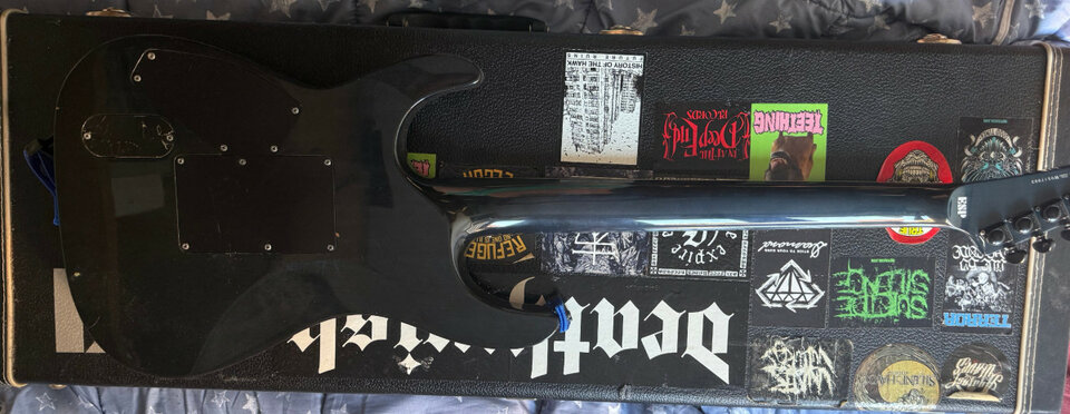 Guitarra ESP LTD MH400