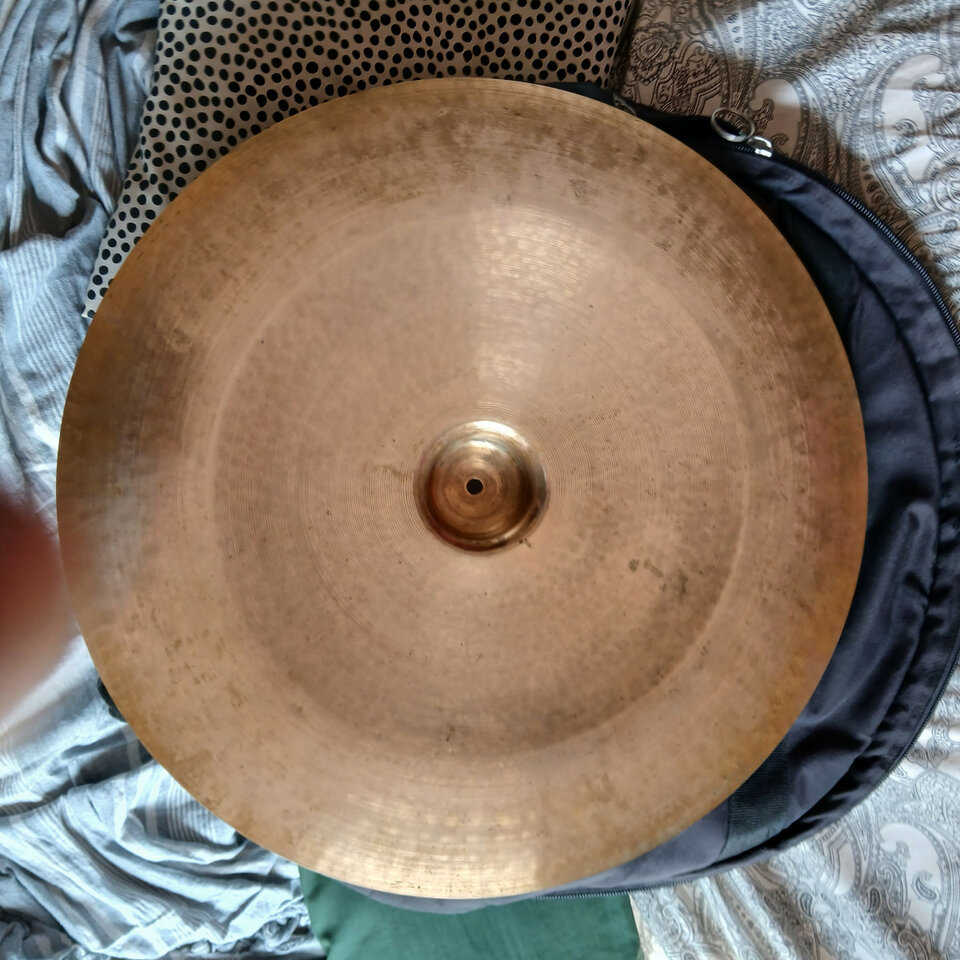 Paiste CHINATYPE 2002 de 22". Molt bon estat,