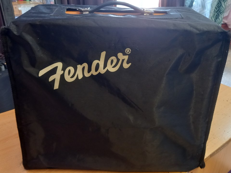 Fender blues juni9r ltd