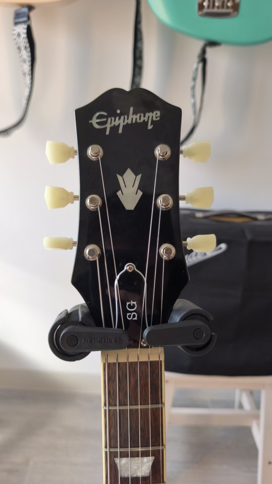 Epiphone SG Standard Ebony de segunda mano · Foto 2 de 7 · Asturias · 350 €