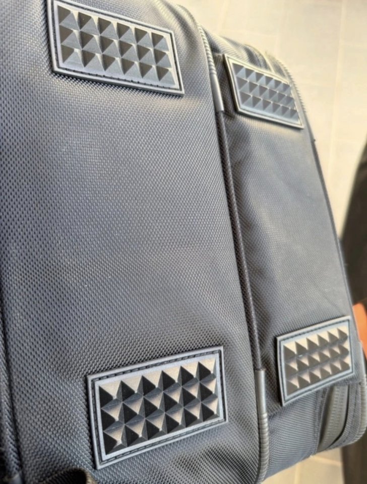 Line6 Helix Bag Mochila (nueva) Envío incluido de segunda mano · Foto 8 de 9 · Málaga · 110 €