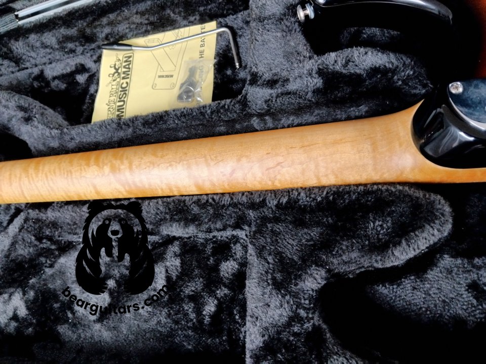 Music Man Luke III HSS LTD – Violin Burst – PDN de segunda mano · Foto 6 de 8 · Madrid · 2399 €
