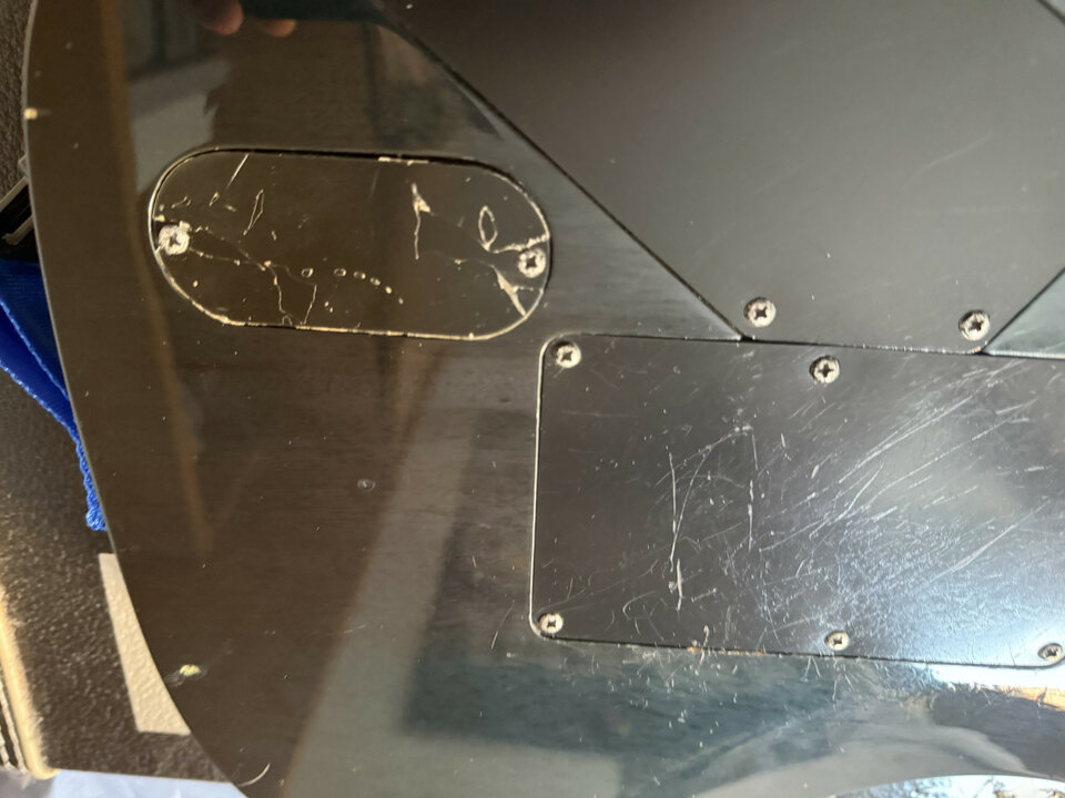 Guitarra ESP LTD MH400