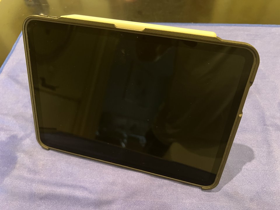 iPad Pro M4 + accesorios de segunda mano · Foto 3 de 10 · Cantabria · 1200 €