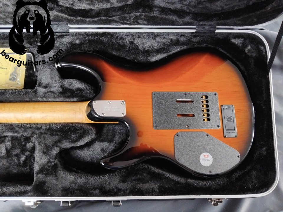 Music Man Luke III HSS LTD – Violin Burst – PDN de segunda mano · Foto 7 de 8 · Madrid · 2399 €