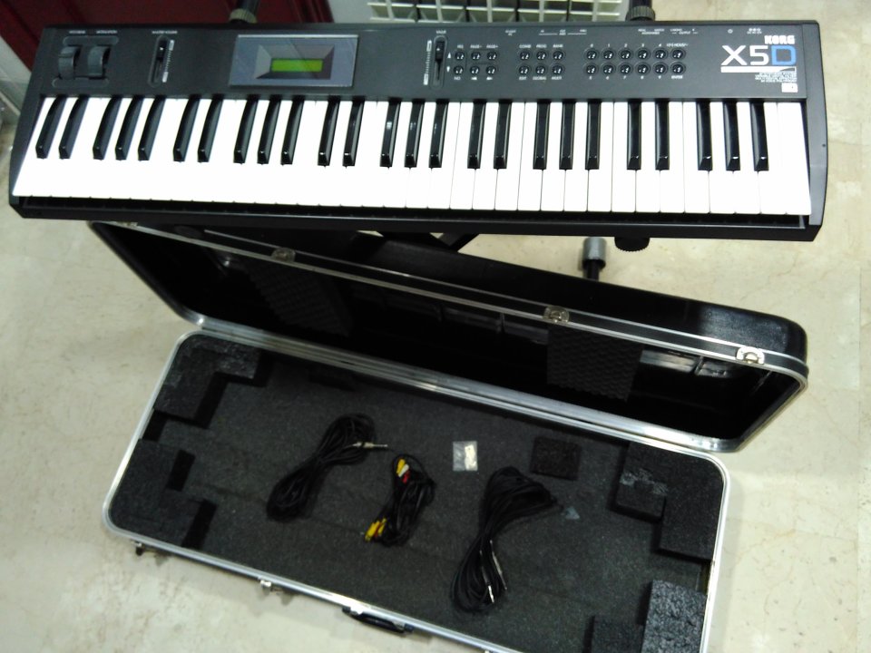Teclado Sintetizador Korg X5D