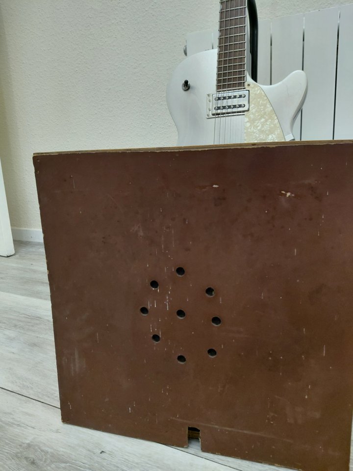Pantalla altavoz alnico años 50 de segunda mano · Foto 9 de 10 · Córdoba · 100 €