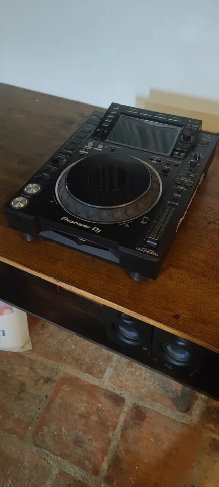 Pioneer DJ CDJ-2000NXS2 de segunda mano · Foto 2 de 5 · Barcelona · 1500 €
