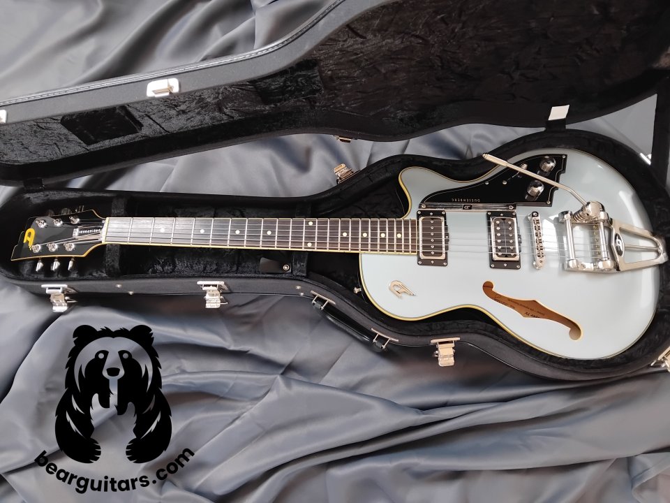 Duesenberg Starplayer TV Marine Blue de segunda mano · Foto 1 de 10 · Madrid · 1999 €