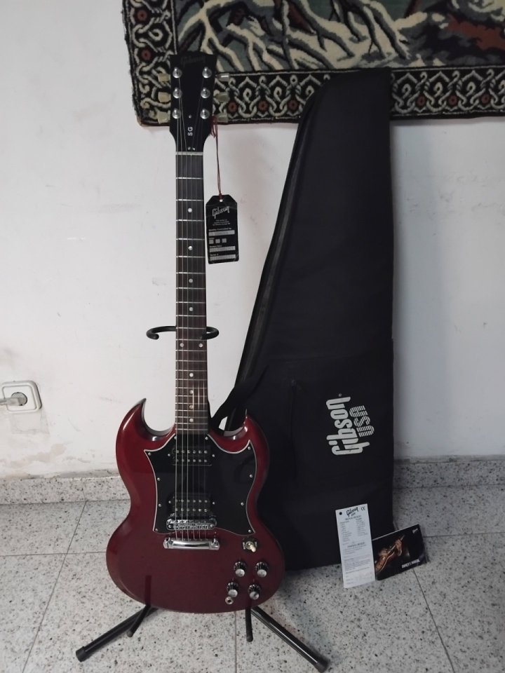 Gibson sg special y/o epiphone spotlight