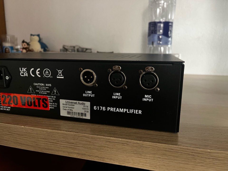 Universal Audio 6176 preamp/compressor de segunda mano · Foto 7 de 9 · Barcelona · 1890 €