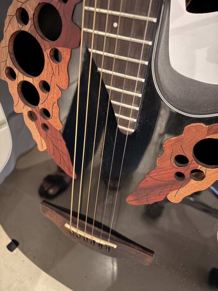 Guitarra Ovation CE44 5 de segunda mano · Foto 2 de 5 · Málaga · 475 €