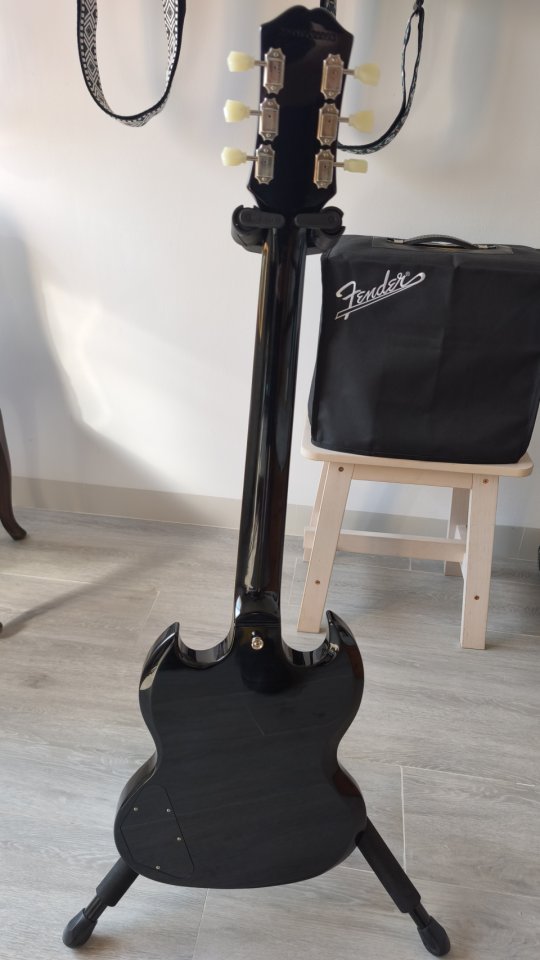 Epiphone SG Standard Ebony de segunda mano · Foto 7 de 7 · Asturias · 350 €