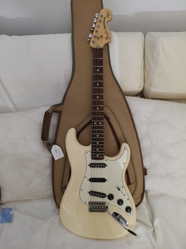 Fender Stratocaster Ritchie Blackmore de segunda mano · Foto 6 de 7 · Cádiz