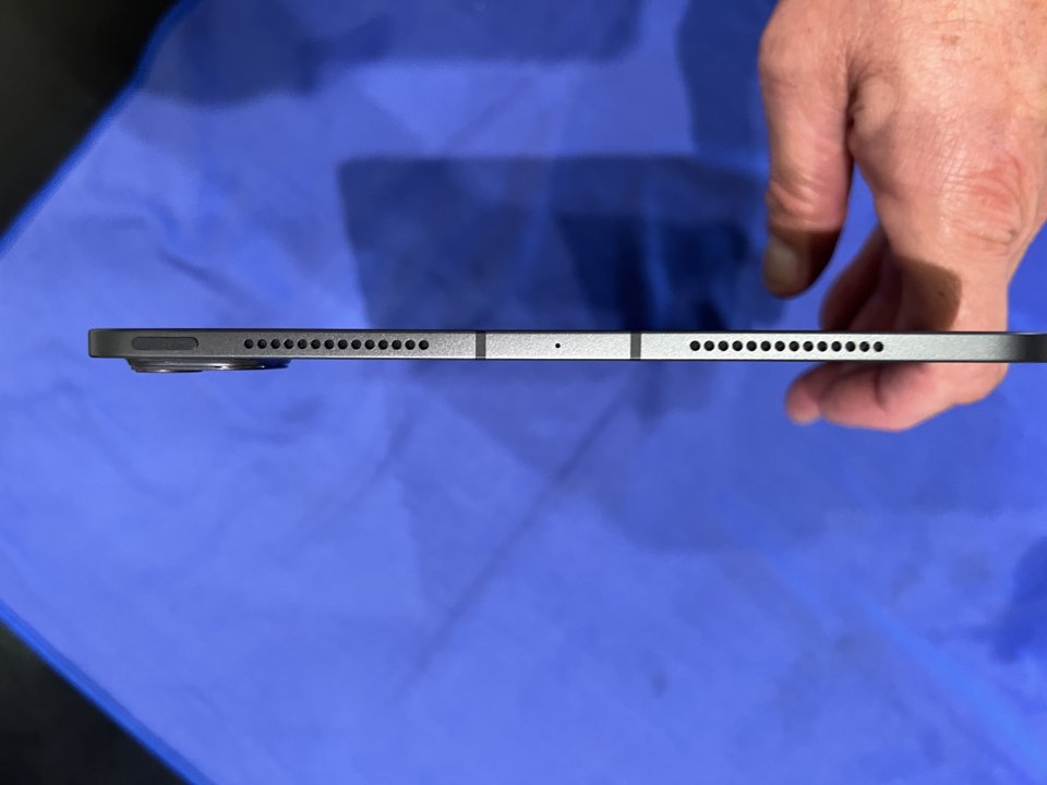 iPad Pro M4 + accesorios de segunda mano · Foto 9 de 10 · Cantabria · 1200 €
