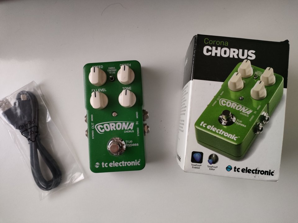 CORONA CHORUS envío incluido