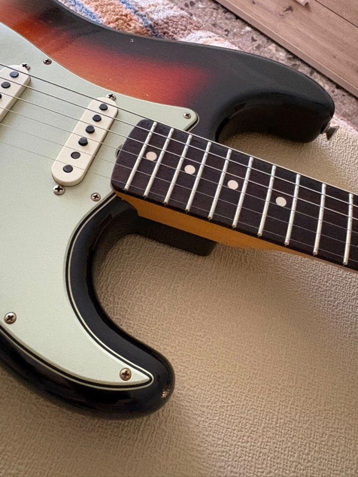OFERTA! Fender Stratocaster Custom Shop Journeyman sunburst de segunda mano · Foto 8 de 10 · Alicante · 2500 €