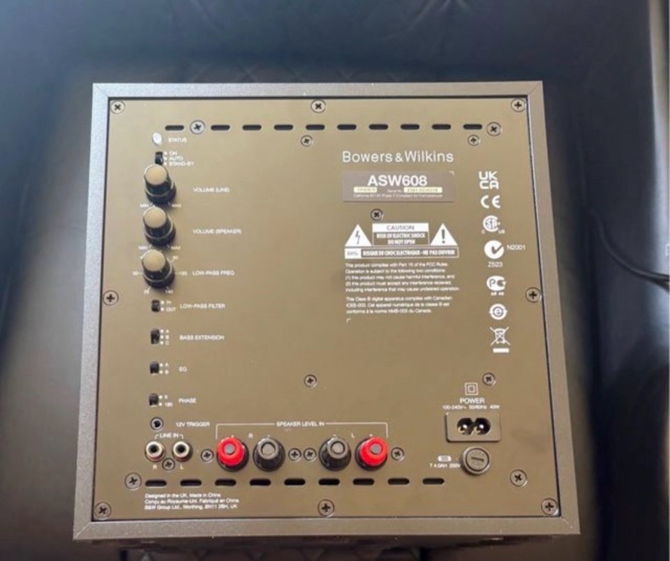Subwoofer B&W ASW608