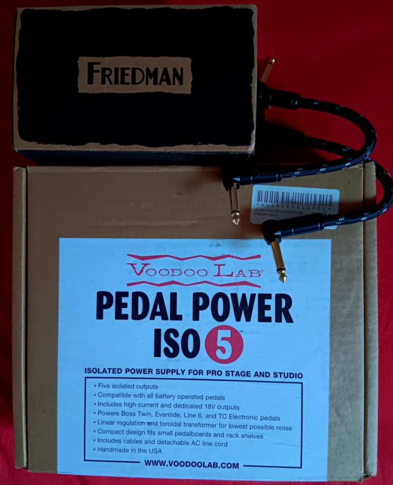 Friedman BE-OD + Voodoo lab pedal power ISO 5 + Fender deluxe patch (2) de segunda mano · Foto 2 de 2 · Madrid · 250 €