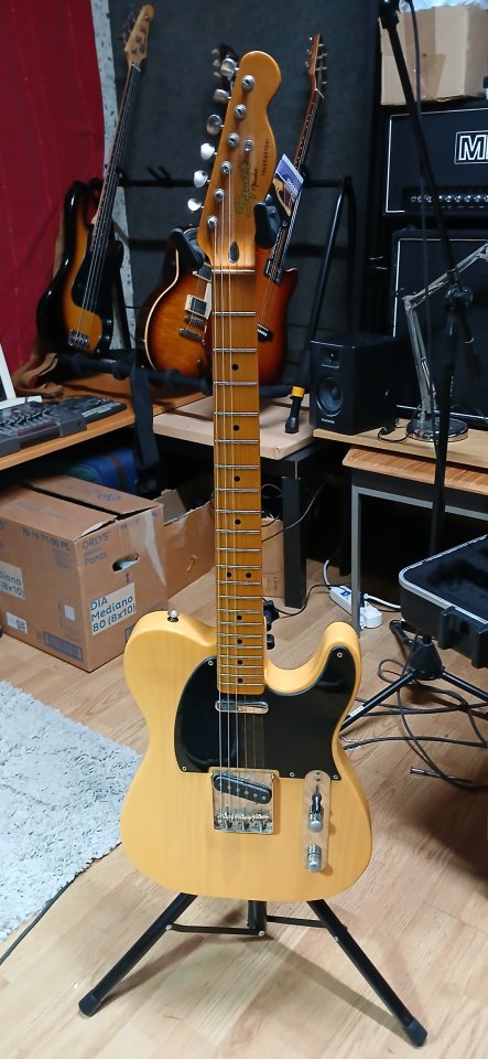 squier classic vibe telecaster (china)