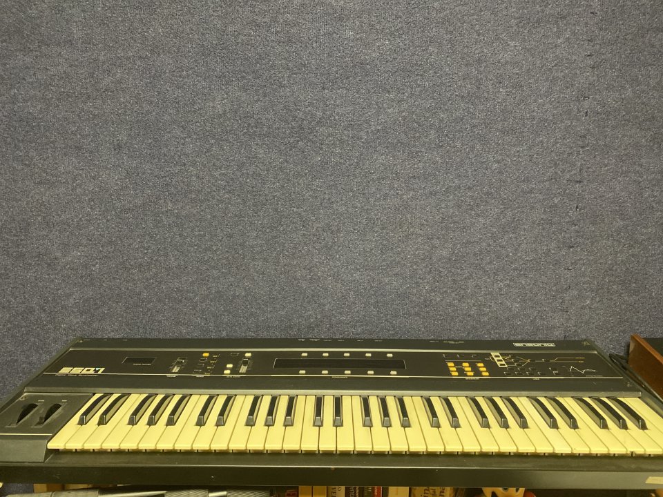 Ensoniq ESQ1 y SC Drumtraks por mudanza