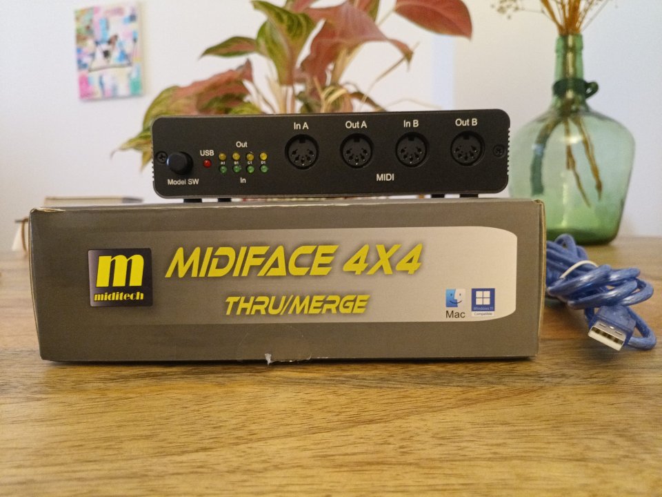 Miditech Midiface 4x4 Thru/Merge