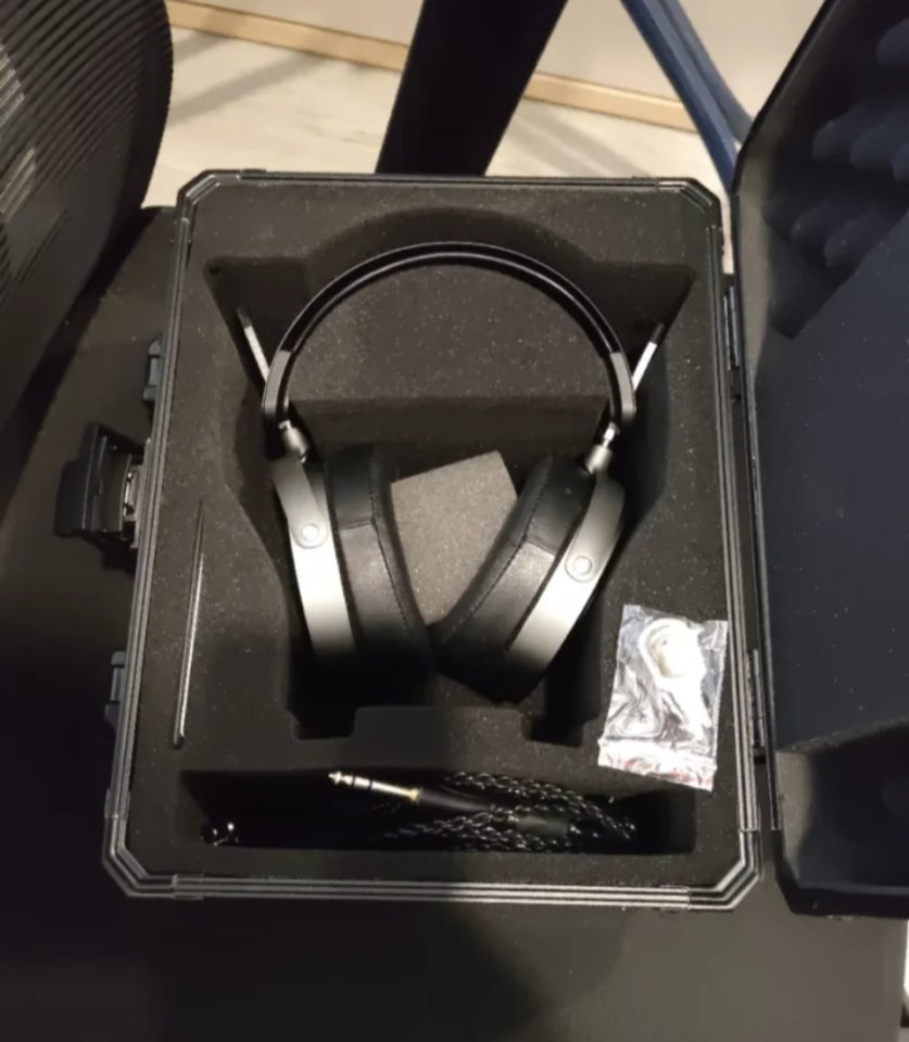 Auriculares Audeze MM- 500 en garantia de segunda mano · Foto 2 de 2 · Sevilla · 1400 €