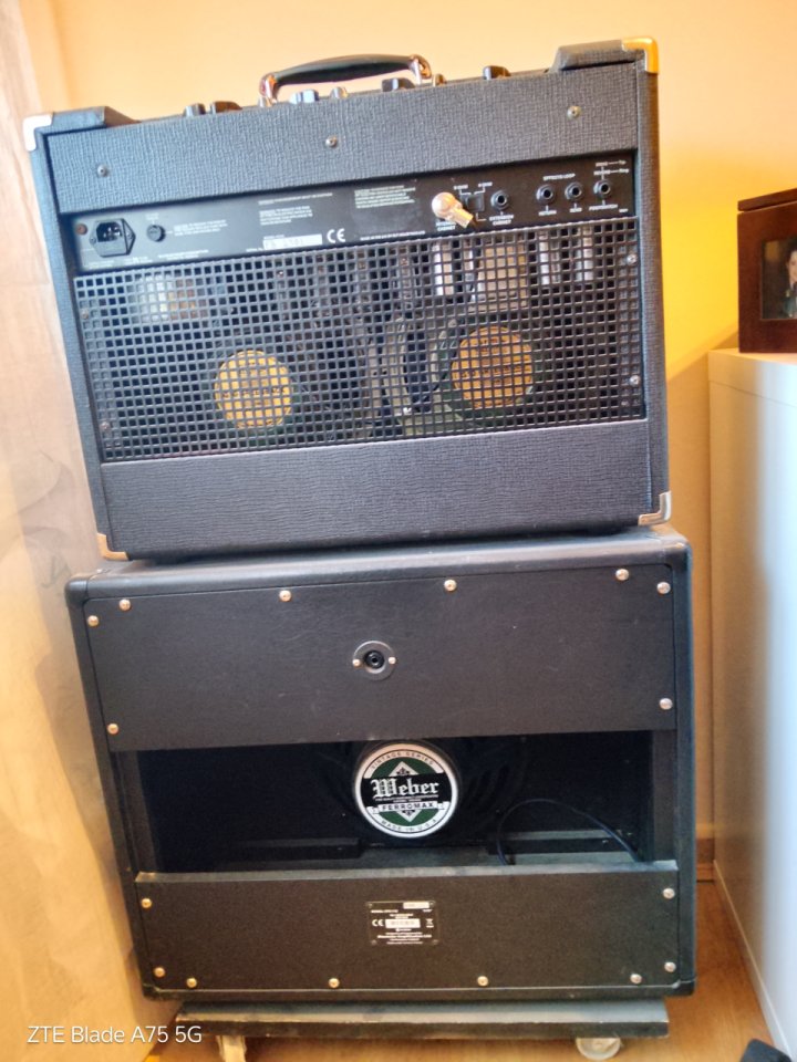 STACK Ampli más pantalla