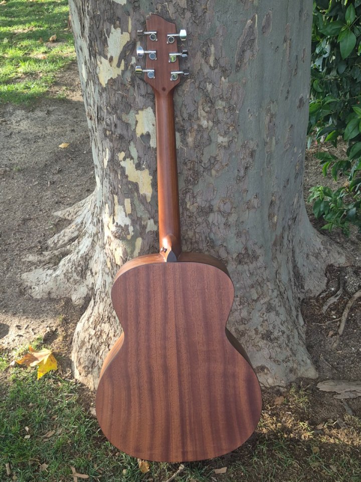 Guitarra Egmond AV-51 Sunburst de segunda mano · Foto 4 de 4 · Madrid · 200 €