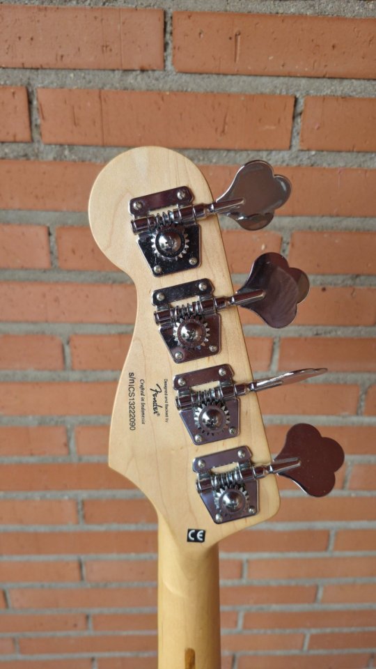 Squier Jazz Bass Affinity Series de segunda mano · Foto 4 de 10 · Guadalajara · 220 €