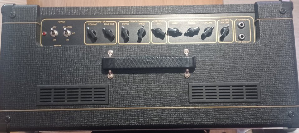 VOX ac15 head + 2x12 cabinet