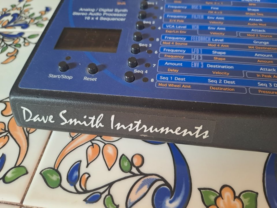 Dave Smith Evolver Desktop (DSI Evolver) de segunda mano · Foto 5 de 6 · Valencia · 700 €