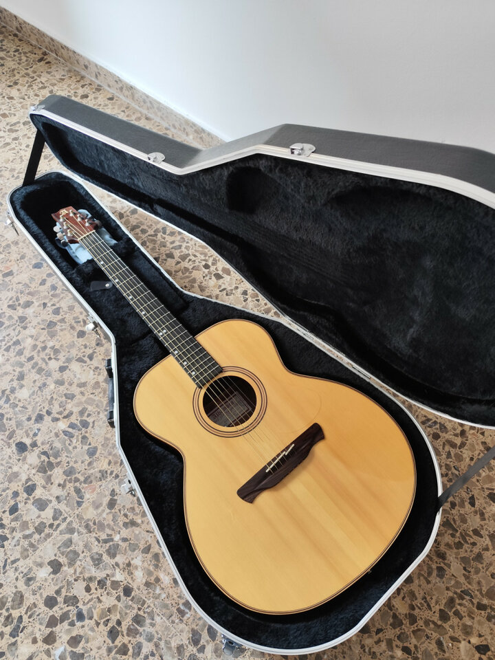 Guitarra acústica Alhambra J2 - E5
