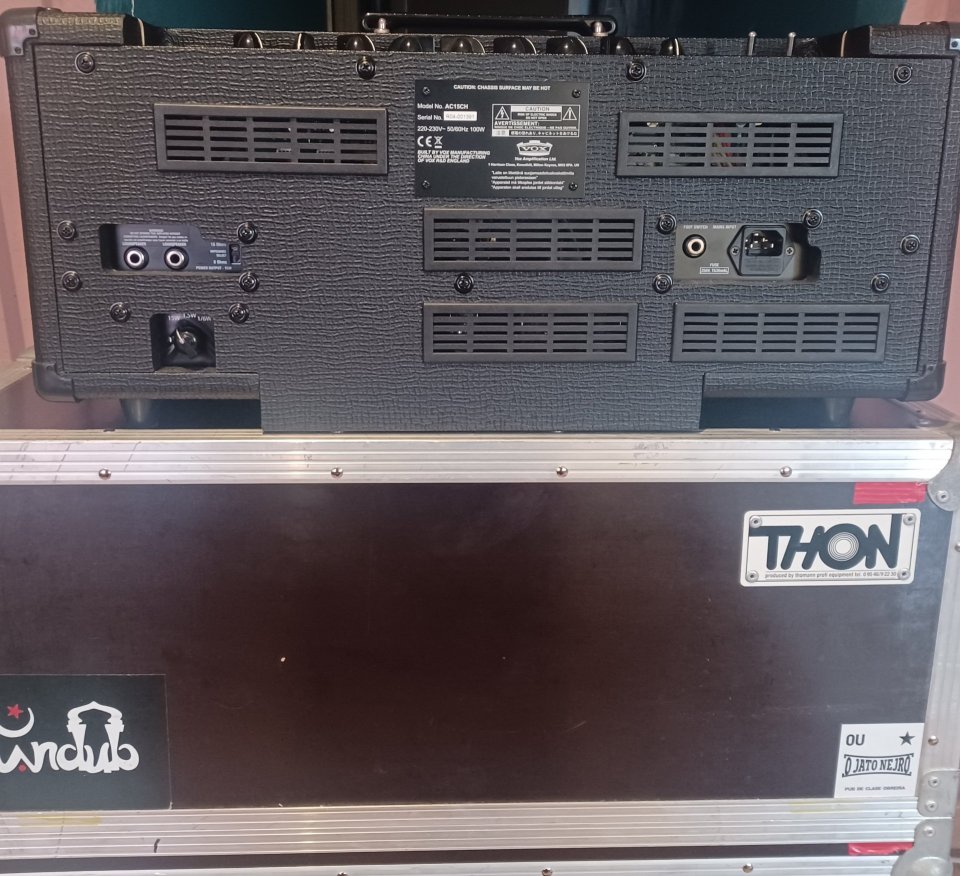 VOX ac15 head + 2x12 cabinet